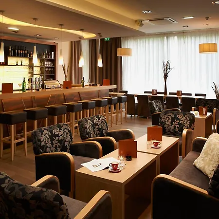 ホテル Krainerhuette 4*