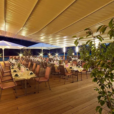 ホテル Krainerhuette 4*