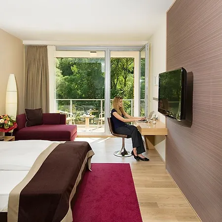 ホテル Krainerhuette 4*